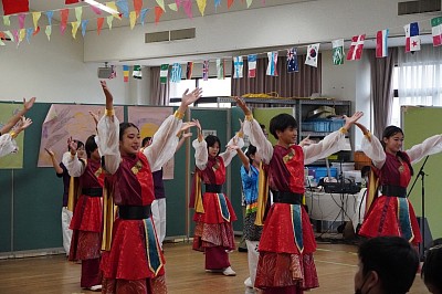 こいしろの里さんの秋祭りにて、ダンスチーム凛