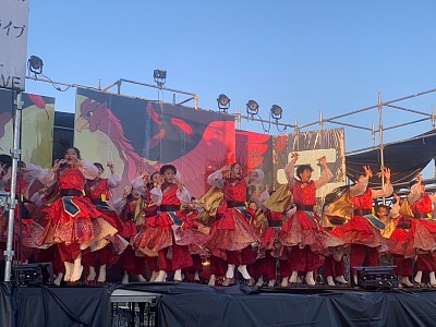 三重大祭にてダンスチーム凛